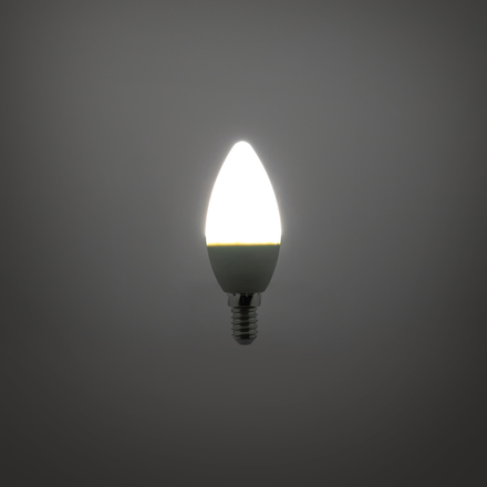 LED žárovka Retlux RLL 262 E14 žárovka LED C35 5W bílá studená (2)