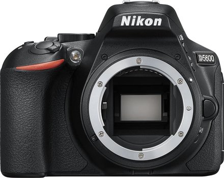 Digitální zrcadlovka Nikon D5600 body