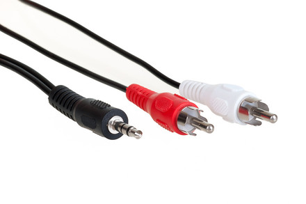 Redukční kabel AQ KAM050 3,5 jack stereo - 2x RCA (cinch) audio kabel 5m
