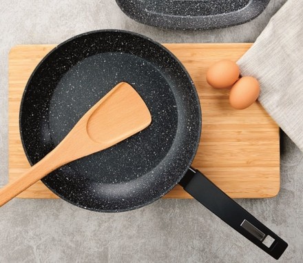 Pánev s mramorovým povrchem CS Solingen CS-064488 Marburg 28 cm (1)