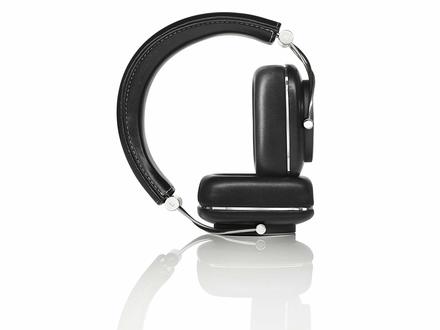 Polootevřená sluchátka Bowers &amp; Wilkins P7 - černá (3)