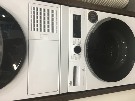 Mezikus pro pračku a sušičku Beko SKWS60 (2)