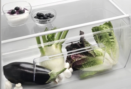 Monoklimatická chladnička Electrolux LXB1AE13W0 (3)