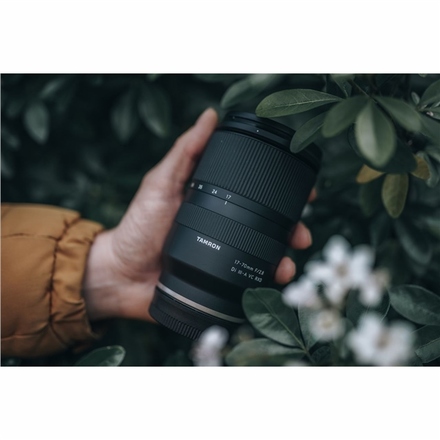 Objektiv Tamron 17-70mm F/2.8 Di III-a RXD pro Sony E (5)