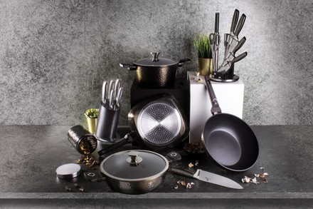 Kastrol s titanovým povrchem Berlingerhaus BH-6573 28 cm Primal Gloss Collection 2 poklice (5)