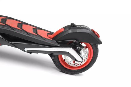 Elektrická koloběžka Aprilia eSR1 (7)