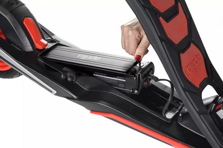 Elektrická koloběžka Aprilia eSR1 (28)