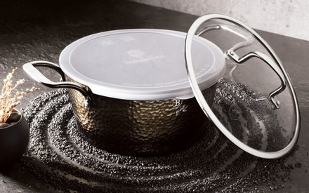 Pánev s titanovým povrchem Berlingerhaus BH-6653 24 cm Shine Basalt Collection (4)