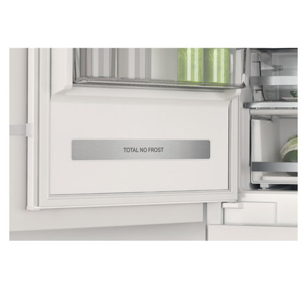 Vestavná kombinovaná chladnička Whirlpool WHC20 T593 P (12)