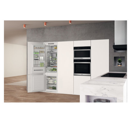 Vestavná kombinovaná chladnička Whirlpool WHC20 T593 P (9)