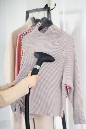 Napařovač oděvů SteamOne EUES200B (7)