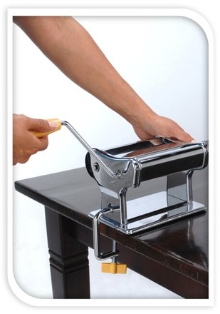 Strojek na těstoviny Excellent KO-170295390 Strojek na těstoviny nerez (1)