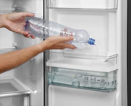 Americká chladnička Concept LA6683ds TITANIA (9)