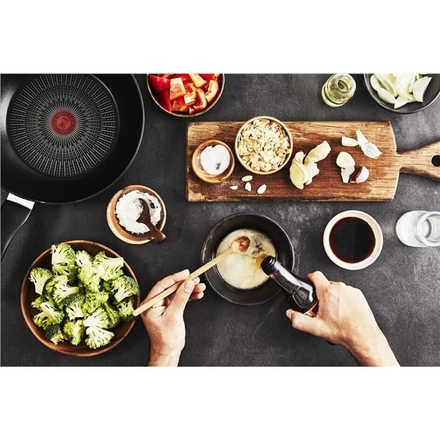 Pánev s nepřilnavým povrchem Tefal  G2550672 (14)
