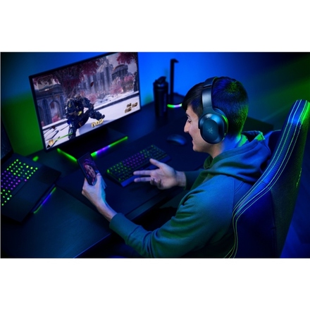 Sluchátka s mikrofonem Razer Barracuda Pro - černý (10)