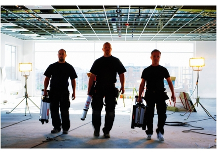 Teleskopický žebřík G21 GA-TZ12-3,8M štafle/žebřík (1)