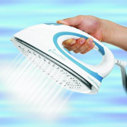 Napařovací žehlička Morphy Richards SteamGenerator (1)