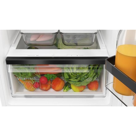 Vestavná kombinovaná chladnička Bosch KIV87VFE0 (4)