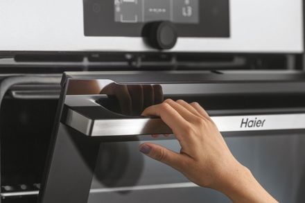 Samostatná vestavná trouba Haier HWO60SM2F5XH (3)