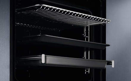 Samostatná vestavná parní trouba Electrolux EOD6C77Z (3)