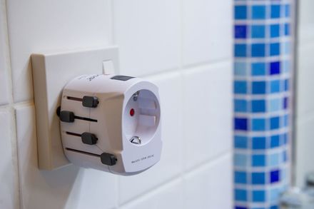 Cestovní adaptér Skross PRO pro celý svět (4)