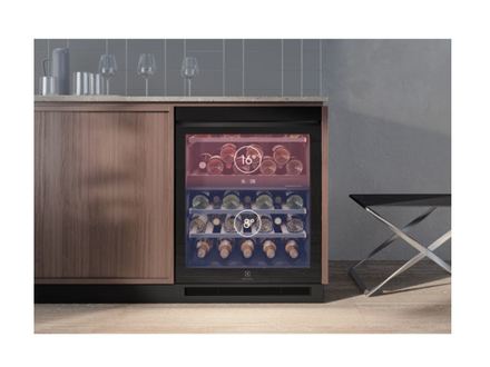 Vestavná vinotéka Electrolux EWUD040B8B (6)