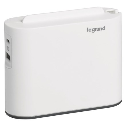 Rozbočovací zásuvka Legrand 2× zásuvka, USB - bílý