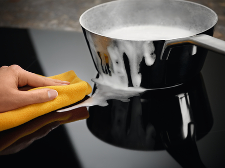 Indukční varná deska Electrolux LIB60420CK (1)