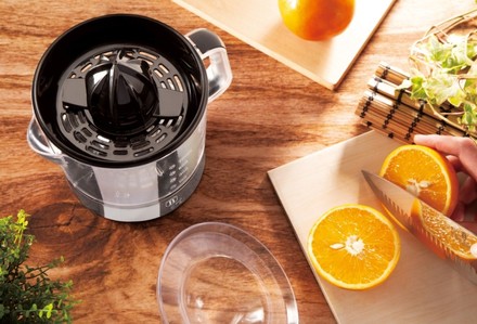 Lis na citrusy Berlingerhaus BH-9384 elektrický 0,7 l Black Silver Collection (2)