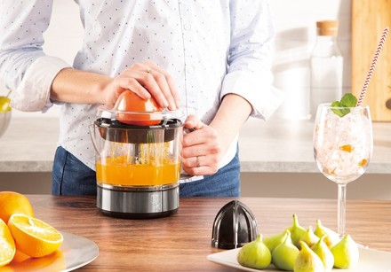 Lis na citrusy Berlingerhaus BH-9384 elektrický 0,7 l Black Silver Collection (3)