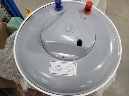 Elektrický ohřívač vody Pyramis ELK 25ltr (BAZAR) (5)