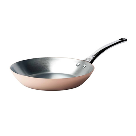Pánev de Buyer 6224.24 PRIMA MATERA, měděná, tvar pánve "lyonnaise", rukojeť z nerezové oceli, průměr 24 cm, výška 4 cm, váha 1,41 kg