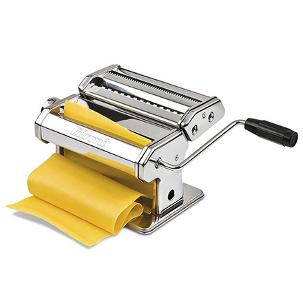 Strojek na nudle Girmi IM90, mechanický, ruční, bezpečnostní svorka, 9 stupňů síly těsta (1)