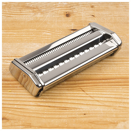 Strojek na nudle Girmi IM90, mechanický, ruční, bezpečnostní svorka, 9 stupňů síly těsta (2)