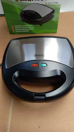 Sendvičovač Bravo B 4214 trojúhelníky (BAZAR) (2)