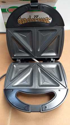 Sendvičovač Bravo B 4214 trojúhelníky (BAZAR) (3)