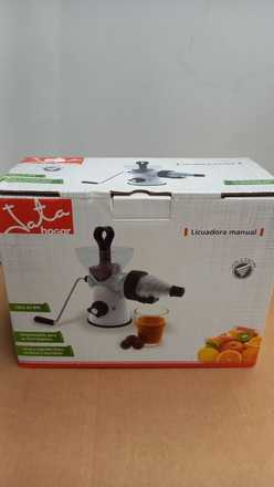 Ruční mlýnek na výrobu džusů Jata 995 (rozbaleno) (1)