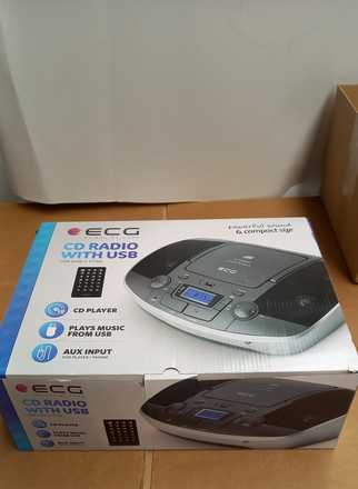 Radiomagnetofon ECG CDR 1000 U Titan (rozbaleno) (1)