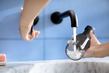 Ústní sprcha Philips HX3826/ 33 Sonicare Power Flosser (2)