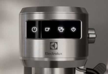 Pákové espresso Electrolux Explore 6 E6EC1-6ST (4)