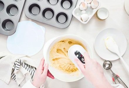 Šlehací mísa Alpina ED-217978 Šlehací mísa s víky sada 3 ks (1)