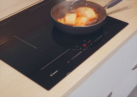 Indukční varná deska Candy CDTP644SC/E1 (5)