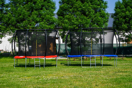 Trampolína G21 SpaceJump, 366 cm, modrá, s ochrannou sítí + schůdky zdarma (8)