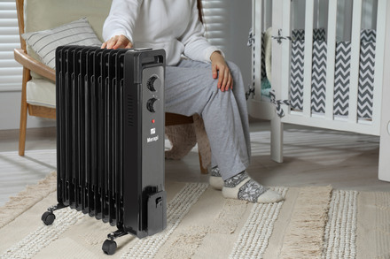 Olejový radiátor G21 Merapi černý, 11 žeber, 2500 W (8)