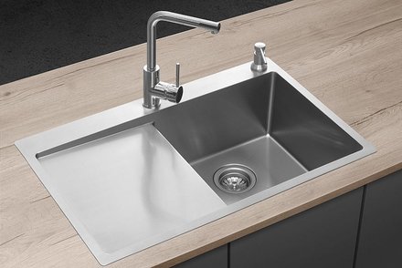 Nerezový dřez s odkapem Concept NANO coat pravý DNN1045ssr (3)