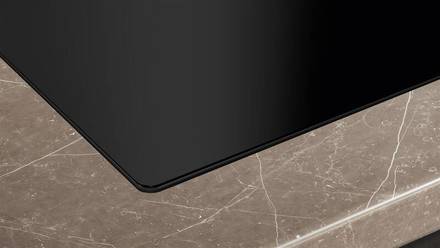 Indukční varná deska s odsáváním Siemens ED811BS16E (2)