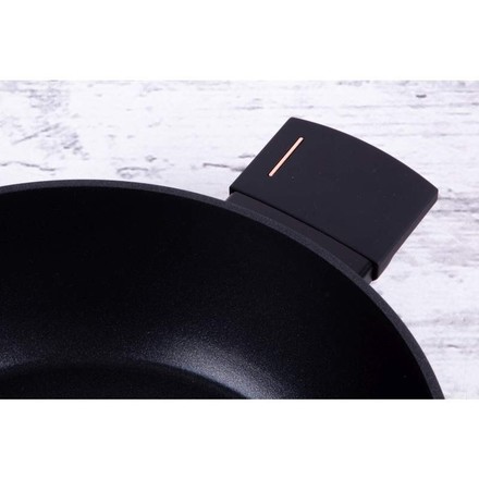 Kastrol s poklicí s titanovým povrchem Berlingerhaus BH-7090 28 cm Monaco Collection (8)