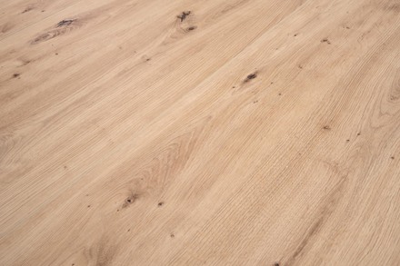 Moderní jídelní stůl Halmar RINGO barva deska dub artisan, nohy - černá (102-142x102x76 cm) (2p=1szt) (2 Karton) (9)