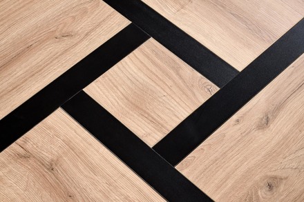 Konferenční stolek Halmar SEVILLA S deska: dub, nohy: černá (3p=1szt) (3 karton) (5)