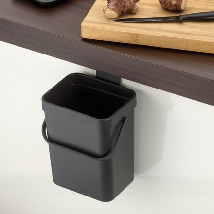 Odpadkový koš Kela KL-12138 na bio odpad Paulo plastový tmavě šedý 15,5x12,0x20,5cm 2,3l (1)